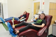 <p>od prawej 1/ Hubert Maculewicz  2/ Mateusz  Grzywny  3PMt Krwiodawcy oddawali honorowo krew  w Rejonowym Centrum Krwiodawstwa i Krwiolecznictwa w Chełmie
																																																																																			</p>